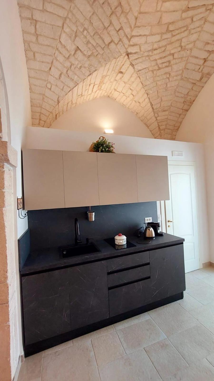 אוסטוני Aurasia Al Borgo Antico מראה חיצוני תמונה